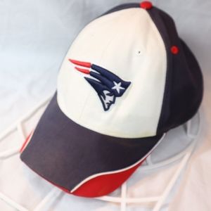 New England Patriots NFL Team Apparel Logo Snapback Hat